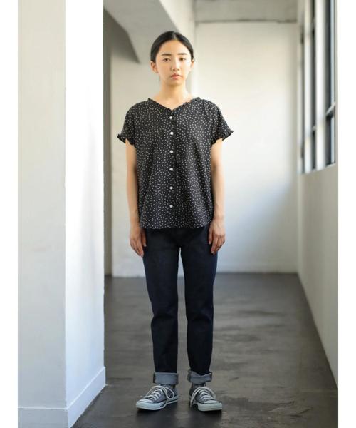 AMERICAN HOLIC（アメリカンホリック）の「両Vネックフリルフロントボタンブラウス　＊（シャツ/ブラウス・レディース・ドット/その他14/ブラック系その他5・FREE）」の8枚目の写真