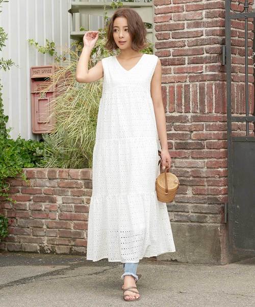KOBE LETTUCE（コウベレタス）の「ノースリーブコットンレースティアードマキシ丈ワンピース（ワンピース・レディース・ブルー/ブラック/オフホワイト/ミント・FREE）」の15枚目の写真