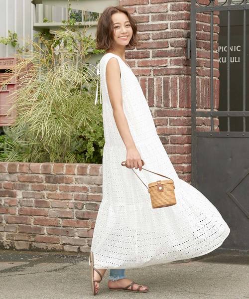 KOBE LETTUCE（コウベレタス）の「ノースリーブコットンレースティアードマキシ丈ワンピース（ワンピース・レディース・ブルー/ブラック/オフホワイト/ミント・FREE）」の6枚目の写真