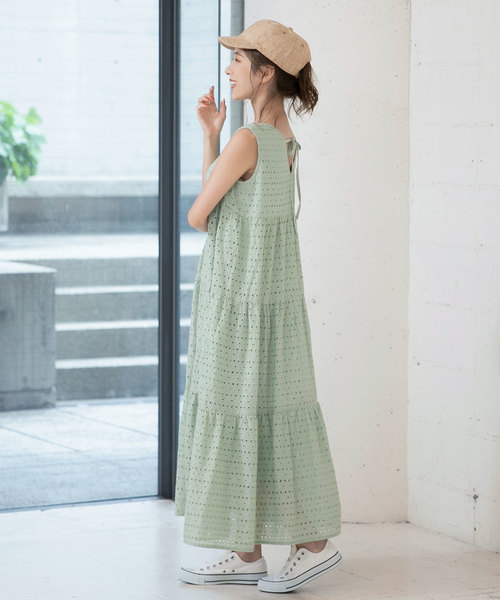 KOBE LETTUCE（コウベレタス）の「ノースリーブコットンレースティアードマキシ丈ワンピース（ワンピース・レディース・ブルー/ブラック/オフホワイト/ミント・FREE）」の8枚目の写真