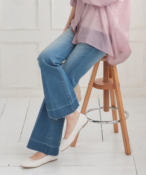 KOBE LETTUCE（コウベレタス）の「センタープレスフレアデニムパンツ（デニムパンツ・レディース・インディゴブルー/ブルー/ブラック/ブルー系その他・S/M）」の11枚目の写真