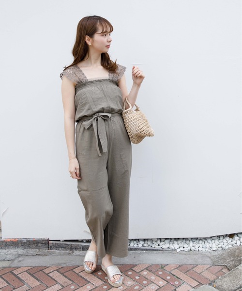 flower（フラワー）の「フルブルームロンパース（つなぎ/オールインワン・レディース・カーキ/アイボリー・FREE）」の11枚目の写真