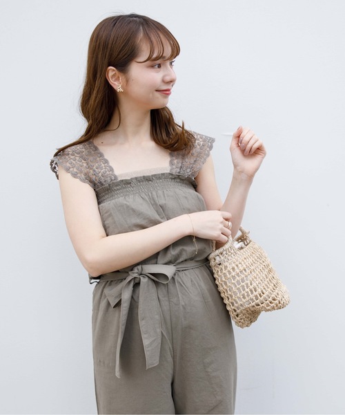 flower（フラワー）の「フルブルームロンパース（つなぎ/オールインワン・レディース・カーキ/アイボリー・FREE）」の3枚目の写真