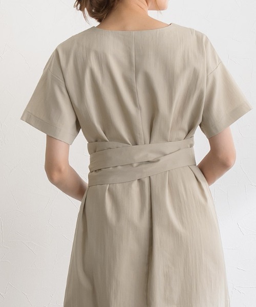 リネン風サッシュベルト付きワンピース