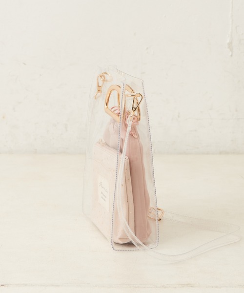 one after another NICE CLAUP（ワンアフターアナザーナイスクラップ）の「PVCポーチ付き３点バッグ（ショルダーバッグ・レディース・アイボリー/グレー/ピンク・FREE）」の4枚目の写真