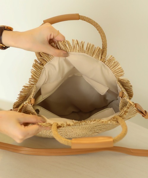 Bab(バブ)の「【WEB限定】フリンジラウンドトートBAG(かごバッグ・レディース・ナチュラル/ブラック・FREE)」の15枚目の写真