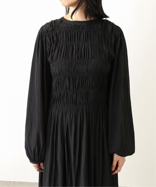 HARDY NOIR カッセンギャザーパフスリーブワンピース HARDY NOIR（アルディーノアール）の「カッセンギャザー