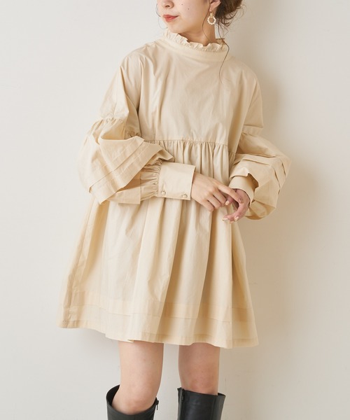 Chico（チコ）の「カフスAラインチュニック（シャツ/ブラウス・レディース・ブラック/ベージュ/ミント/アイボリー・FREE）」の4枚目の写真