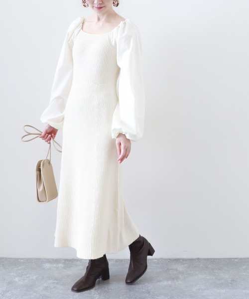 archives（アルシーヴ）の「バルーン袖ニットワンピース（ワンピース・レディース・オフホワイト/ブルー/ピンクベージュ・MEDIUM）」の6枚目の写真