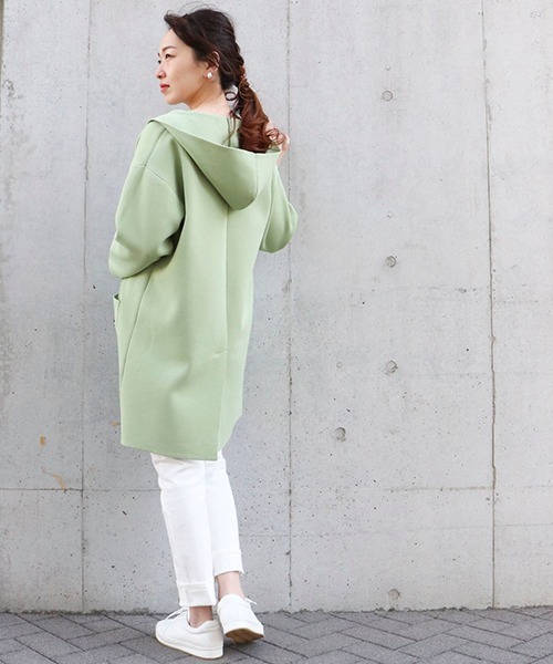 COMME CA ISM（コムサイズム）の「スムース編み スリット入り ニット パーカ（パーカー・レディース・ブラック/カーキ/アイボリー/イエロー×グリーン・FREE）」の14枚目の写真