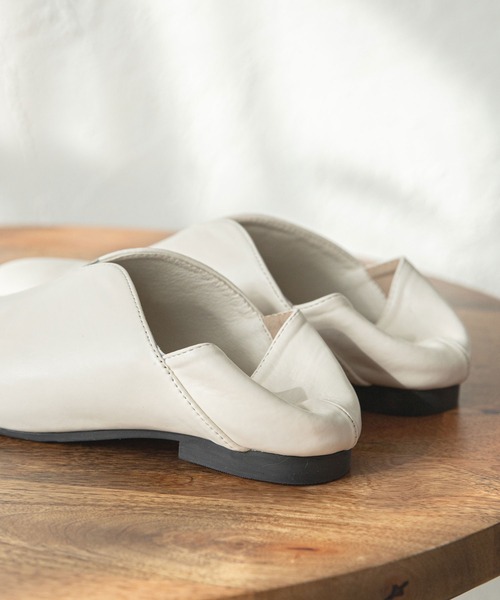 rectangle（レクタングル）の「スリットバブーシュパンプス（パンプス・レディース・ブラウン/アイボリー・SMALL/LARGE/MEDIUM）」の6枚目の写真