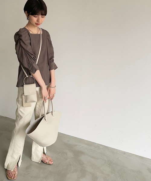 NEUNA（ヌナ）の「【自由にアレンジが可能！】モバイルケース/パスケース・定期入れ/キーケース/組み合わせヴィーガンレザーショルダーバッグ（ショルダーバッグ・レディース・ブラック/グレイッシュベージュ/ミント/マルチ・FREE）」の13枚目の写真