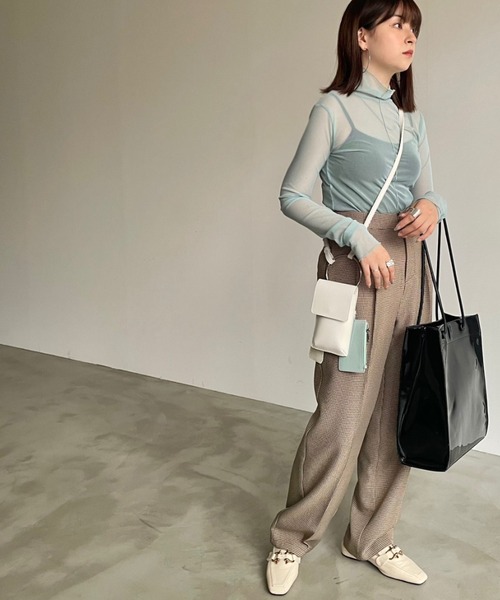 NEUNA（ヌナ）の「【自由にアレンジが可能！】モバイルケース/パスケース・定期入れ/キーケース/組み合わせヴィーガンレザーショルダーバッグ（ショルダーバッグ・レディース・ブラック/グレイッシュベージュ/ミント/マルチ・FREE）」の21枚目の写真