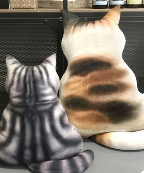 aimoha(アイモハ)の「猫背中柄クッション抱き枕(その他雑貨・レディース・ブラック系2/ダークブラウン系1/オレンジ系1/ホワイト系1/ホワイト系2/ブラック系1/ピンク・MEDIUM)」の17枚目の写真