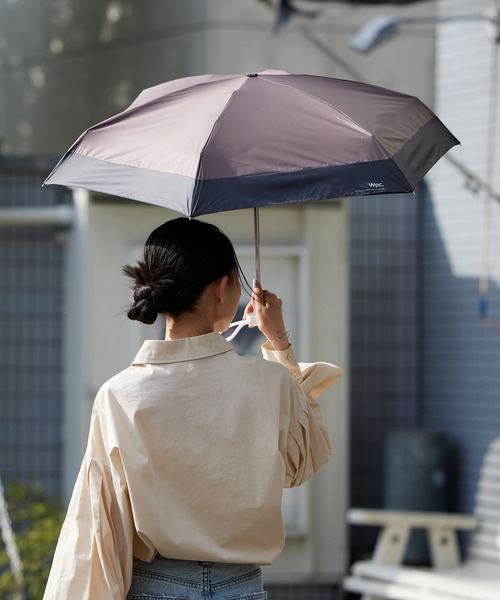Wpc.（ダブリュピーシー）の「【Wpc.】晴雨兼用完全遮光 遮光切り継ぎタイニー ミニ（折りたたみ傘・レディース・ネイビー/サックスブルー/イエロー/ブルー/グリーン/ミント/ピンク系その他/ピンク/ブラック/パープル/ブラウン/ベージュ/ピンク系その他3/ライトグレー・FREE）」の18枚目の写真