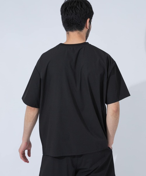URBAN RESEARCH ROSSO MEN(アーバンリサーチロッソメン)の「メッシュ切替アクティブTシャツ(Tシャツ/カットソー・メンズ・ブラック/チャコールグレー・MEDIUM/LARGE)」の8枚目の写真
