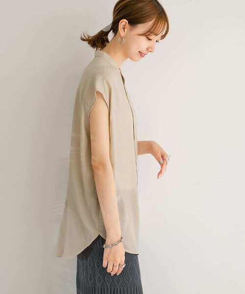 ITEMS URBANRESEARCH（アイテムズ アーバンリサーチ）の「バックボタンシャツ（シャツ/ブラウス・レディース・チャコールグレー/ベージュ/ライトカーキ/グレー系その他・FREE）」の5枚目の写真