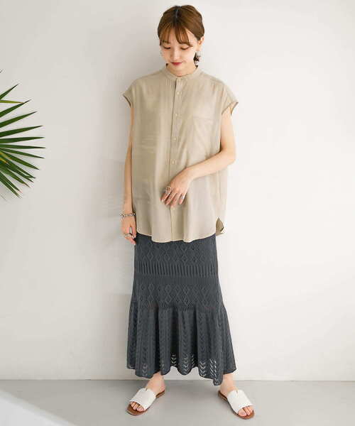 ITEMS URBANRESEARCH（アイテムズ アーバンリサーチ）の「バックボタンシャツ（シャツ/ブラウス・レディース・チャコールグレー/ベージュ/ライトカーキ/グレー系その他・FREE）」の7枚目の写真