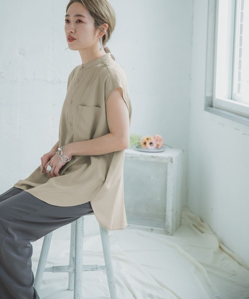 ITEMS URBANRESEARCH（アイテムズ アーバンリサーチ）の「バックボタンシャツ（シャツ/ブラウス・レディース・チャコールグレー/ベージュ/ライトカーキ/グレー系その他・FREE）」の18枚目の写真