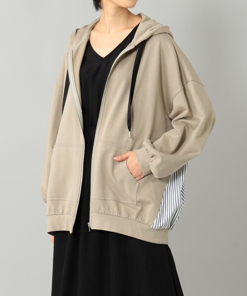 GRACE CONTINENTAL(グレースコンチネンタル)の「【LIFE STYLE WEAR】ドルマン裏毛パーカー(パーカー・レディース・ベージュ/グレー・36)」の11枚目の写真