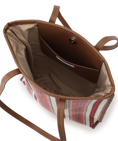 DRESKIP(ドレスキップ)の「◆サイドかがりトート(トートバッグ・レディース・ブラック系2/イエロー系2/レッド系4・00)」の4枚目の写真