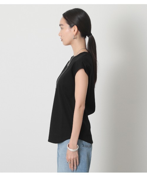 crie conforto（クリーコンフォルト）の「フレンチスリーブクルーPO（Tシャツ/カットソー・レディース・ブラック/ホワイト/ベージュ・MEDIUM/LARGE）」の17枚目の写真