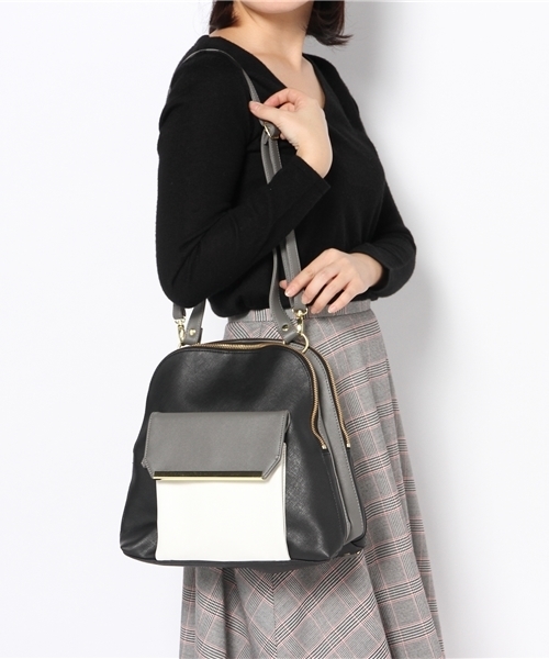 PAPILLONNER（パピヨネ）の「3-カラーリュック（バックパック/リュック・レディース・ブラック/ダークブラウン・FREE）」の4枚目の写真