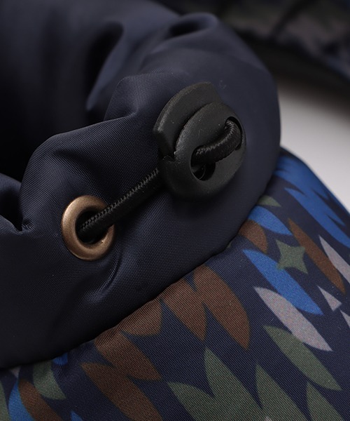 チチカカ(チチカカ)の「撥水キルティングスリッポン(スリッポン・レディース・ブラック/ネイビー/ブラウン/グレー/カーキ/ライトパープル・MEDIUM/LARGE/XX-LARGE)」の16枚目の写真