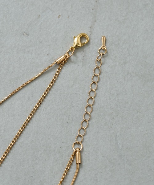 Chico（チコ）の「3連チェーンネックレスSET（ネックレス・レディース・ゴールド/シルバー・FREE）」の5枚目の写真