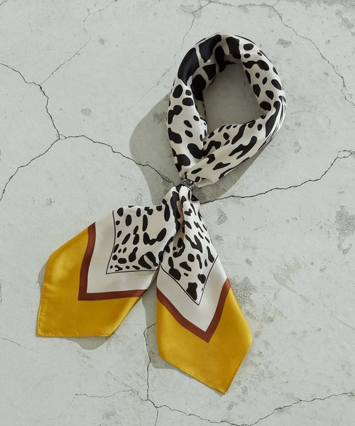 COMME CA ISM（コムサイズム）の「リング付きスカーフ（ストール/ショール・レディース・レッド/カーキ/ブルー/マスタード・FREE）」の16枚目の写真