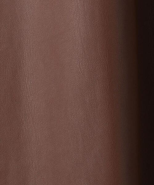 EMMEL REFINES（エメルリファインズ）の「＜EMMEL REFINES（エメル リファインズ）＞EM フェイクレザー エプロン ワンピース（ワンピース・レディース・ダークブラウン/ダークグリーン・FREE）」の3枚目の写真