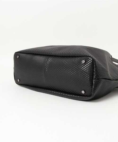 MONSIEUR NICOLE(ムッシュニコル)の「グラフィック型押しレザートートバッグ(トートバッグ・メンズ・ブラック/ダークブルー・FREE)」の13枚目の写真