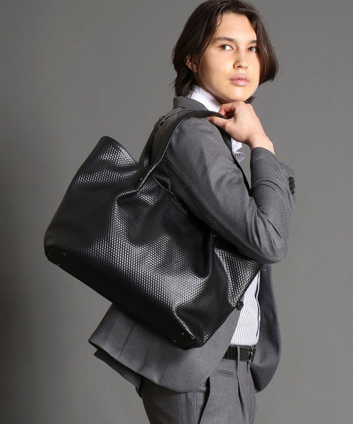 MONSIEUR NICOLE(ムッシュニコル)の「グラフィック型押しレザートートバッグ(トートバッグ・メンズ・ブラック/ダークブルー・FREE)」の9枚目の写真