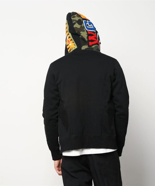 A BATHING APE（アベイシングエイプ）の「DETACHABLE SHARK FULL ZIP