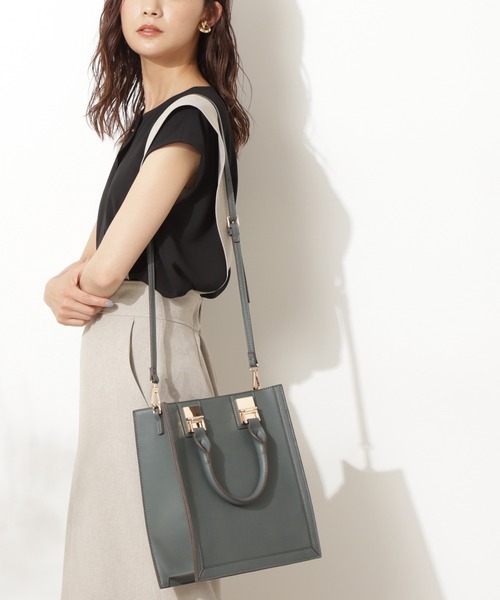 N.（N. Natural Beauty Basic）（エヌエヌナチュラルビューティーベーシック）の「【追加生産】スクエアメタルトートバッグ（トートバッグ・レディース・ブラウン系その他/グリーン・ﾌﾘ-）」の6枚目の写真