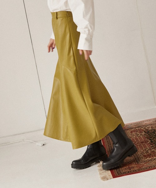 Keeepy(キーピー)の「【Keeepy】fake leather mermaid skirt(スカート・レディース・イエロー/ブラック・FREE)」の18枚目の写真
