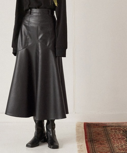 Keeepy(キーピー)の「【Keeepy】fake leather mermaid skirt(スカート・レディース・イエロー/ブラック・FREE)」の9枚目の写真