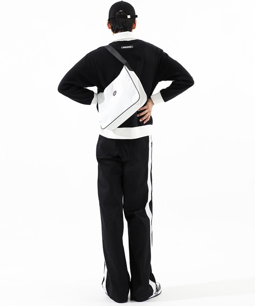 BASIC COTTON（ベーシックコットン）の「A'GEM/9 × .kom『BASIC COTTON/ベーシックコットン』BCN zip-up MTM/ベーシック ジップアップ スウェットシャツ プルーオーバー（スウェット・レディース・ホワイト/ブラック/A・FREE）」の4枚目の写真