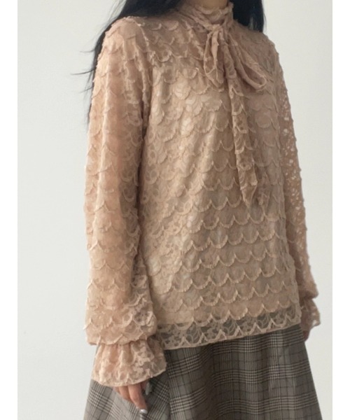 Areeam（アリーム）の「主役になるリボンレーストップス（シャツ/ブラウス・レディース・ベージュ/アイボリー・FREE）」の17枚目の写真