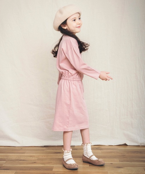 BRANSHES（ブランシェス）の「後ろスリット長袖ワンピース（ワンピース・キッズ・ブラック/ライトベージュ/ピンク・100cm/130cm/120cm/150cm/110cm/140cm）」の10枚目の写真