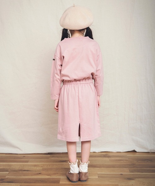 BRANSHES（ブランシェス）の「後ろスリット長袖ワンピース（ワンピース・キッズ・ブラック/ライトベージュ/ピンク・100cm/130cm/120cm/150cm/110cm/140cm）」の13枚目の写真