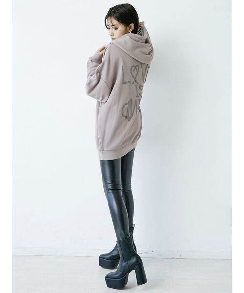GYDA（ジェイダ）の「フロントファスナーraised back フェイクレザーパンツ（その他パンツ・レディース・ブラック・SMALL）」の12枚目の写真