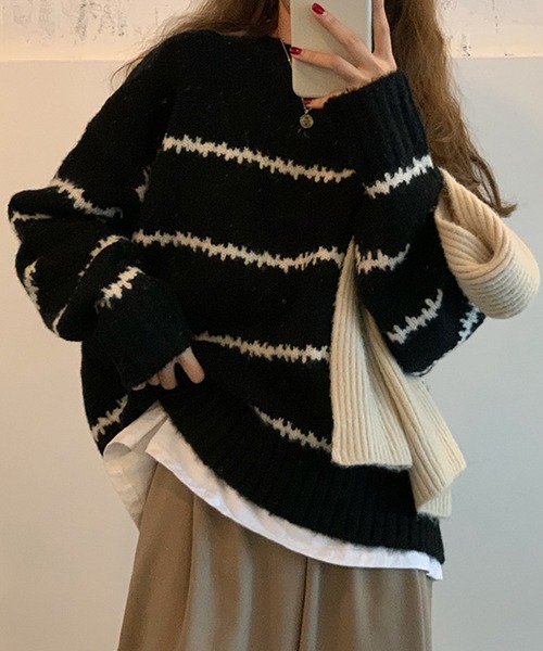 aimoha（アイモハ）の「ゆったりニットセーター（ニット/セーター・レディース・ホワイト/ブラック・FREE）」の2枚目の写真