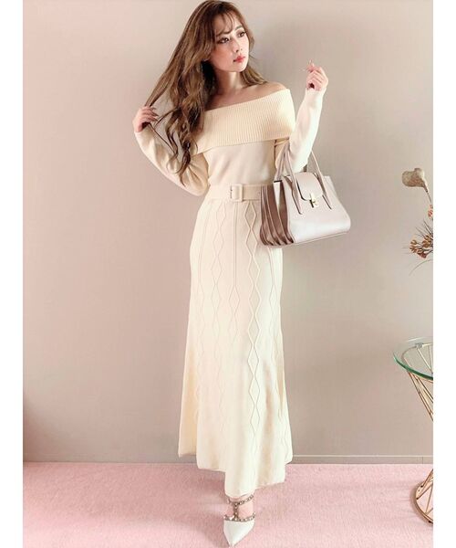 RESEXXY(リゼクシー)の「変形リブ2wayニットワンピース(ワンピース・レディース・ホワイト/ブラック/ベージュ/モカ・FREE)」の2枚目の写真