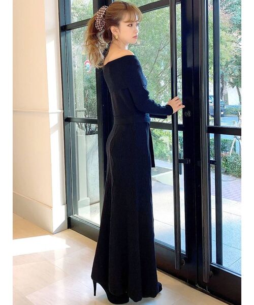 RESEXXY(リゼクシー)の「変形リブ2wayニットワンピース(ワンピース・レディース・ホワイト/ブラック/ベージュ/モカ・FREE)」の3枚目の写真