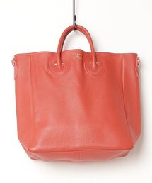 YOUNG&OLSEN The DRYGOODS STORE（ヤングアンドオルセン）の「【YOUNG & OLSEN The DRYGOODS STORE】/EMBOSSED LEATHER D TOTE M サイズ（ショルダーバッグ）」