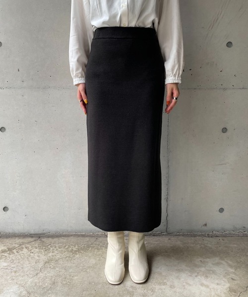 CAPRICIEUX LE'MAGE(カプリシューレマージュ)の「リバカラーニットスカート(スカート・レディース・アイボリー/ブラック/モカ/グレー・FREE)」の5枚目の写真