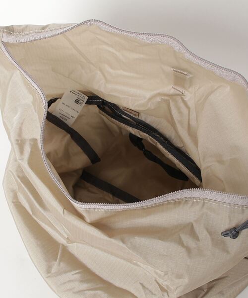 karrimor（カリマー）の「mars shoulder 10（ショルダーバッグ・メンズ・グレー/ブラック/ベージュ/ライトオリーブ/グレイッシュブルー/チャコール/ブラウン・ONESIZE/FREE）」の15枚目の写真