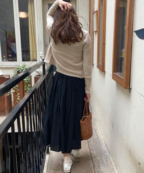 LAUIR(ラウアー)の「ハリ感フレアスカート(スカート・レディース・ネイビー/ホワイト/ブラック/アイボリー・X-LARGE/LARGE/MEDIUM)」の14枚目の写真