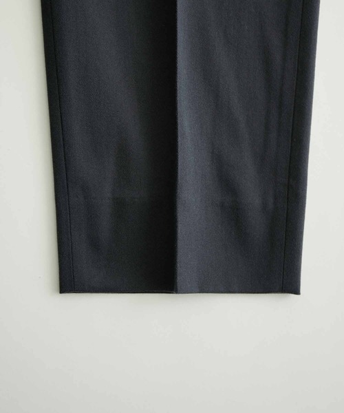 ADAM ET ROPE'（アダムエロペ）の「コットンレーヨンツイル ドレープ ワイドスラックス/セットアップ対応（スラックス・メンズ・グリーン系その他2/ブルー系その他3・S/M/L）」の18枚目の写真